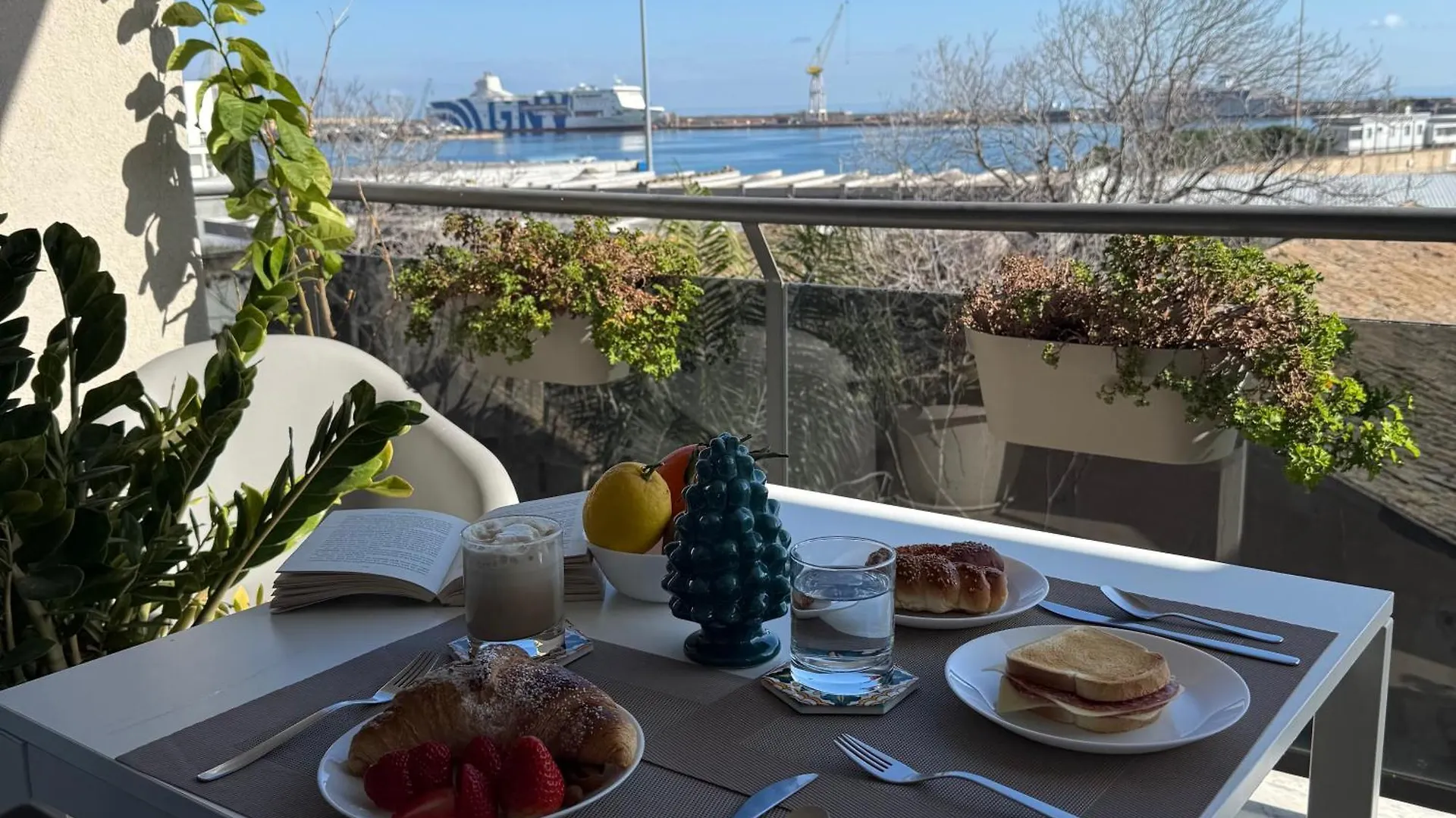 Location10 Bed & Breakfast Palermo Italy